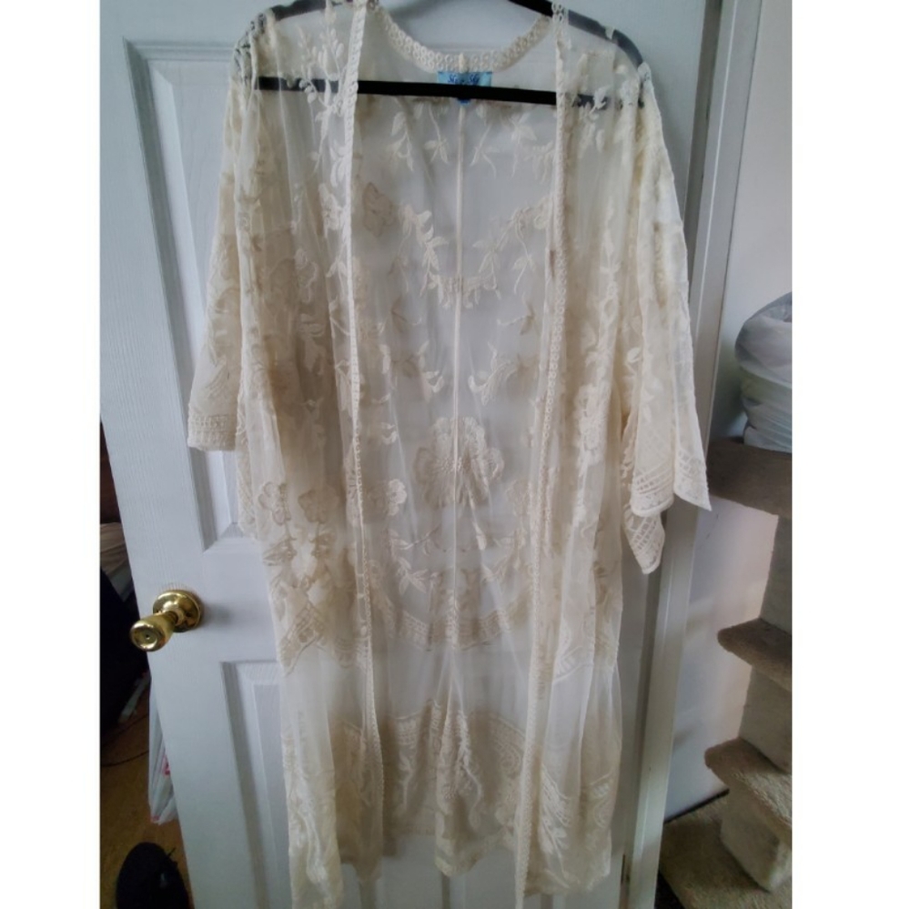 Ivory lace kimono